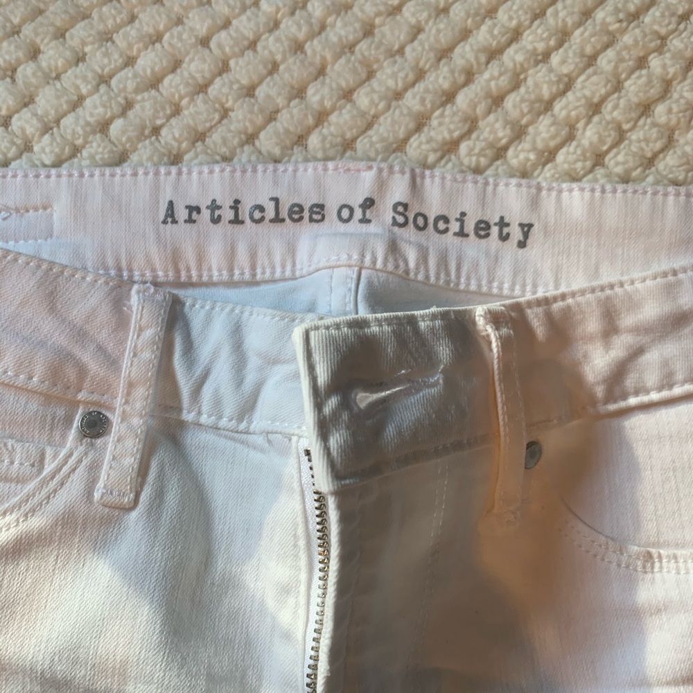 Jeans - Picture 3 of 4